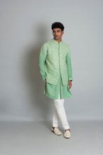 Load image into Gallery viewer, Andrea Bandi