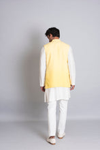 Load image into Gallery viewer, Bloom Bandi
