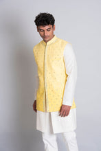 Load image into Gallery viewer, Bloom Bandi
