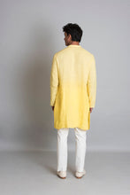 Load image into Gallery viewer, Poach kurta
